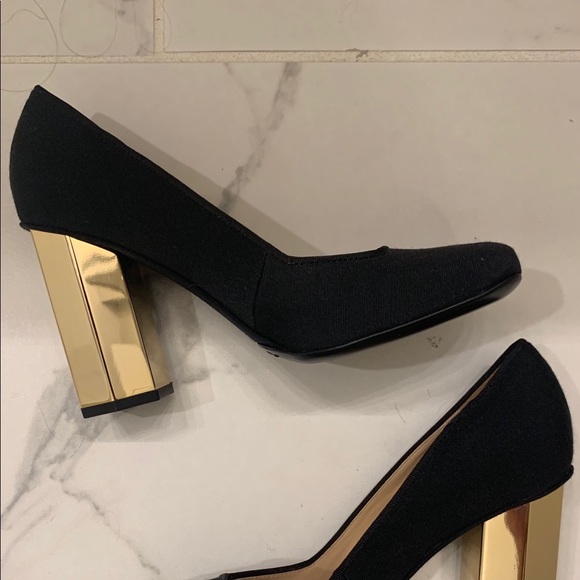 New Tory Burch black pumps gold heels 7 - Picture 5 of 7